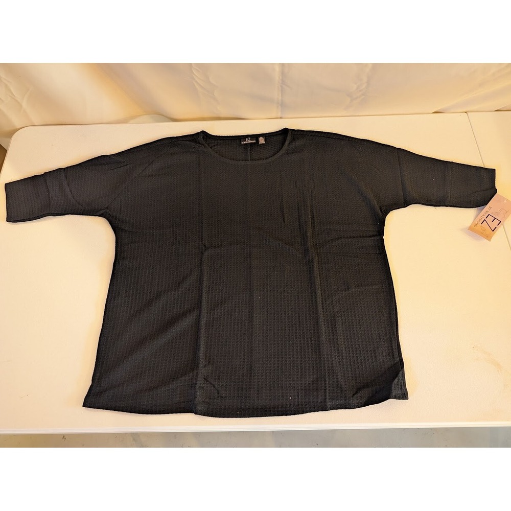 EZ by Nina Leonard Women's Black Textured Top Size M - New with Tags